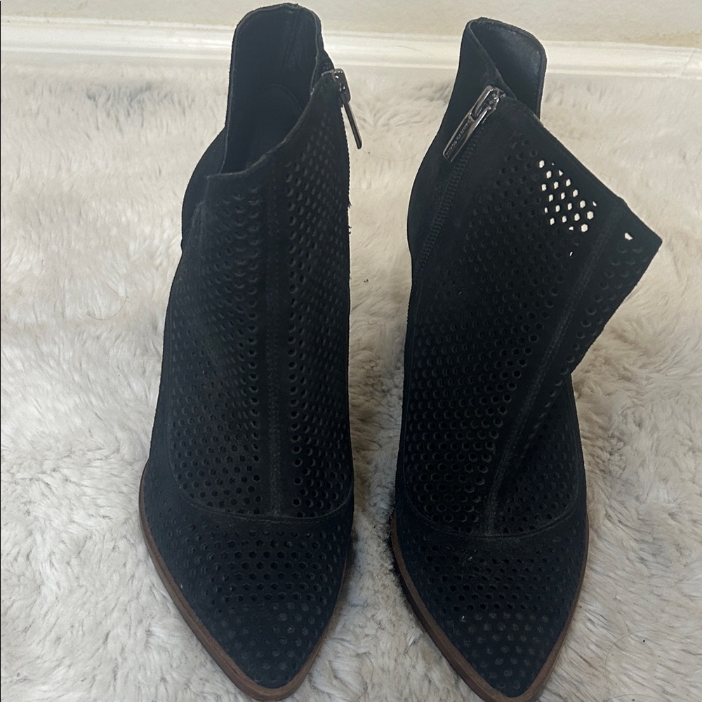 Vince Camuto Women's Black Ankle Boots